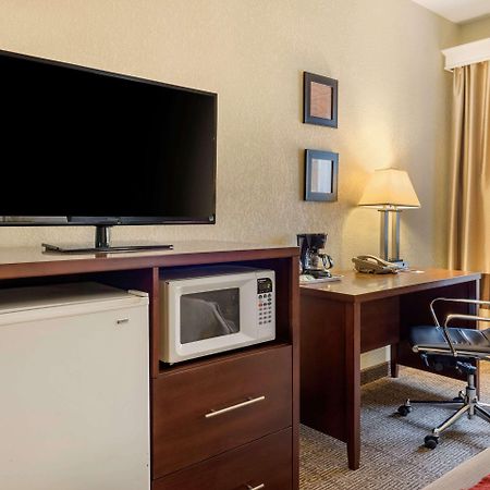 Comfort Inn Warren I-69 Εξωτερικό φωτογραφία