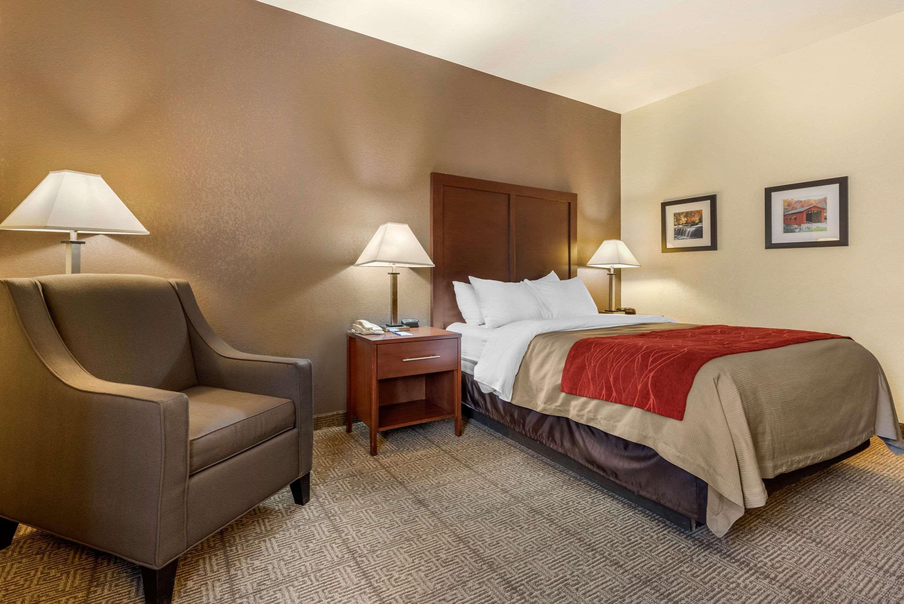 Comfort Inn Warren I-69 Εξωτερικό φωτογραφία