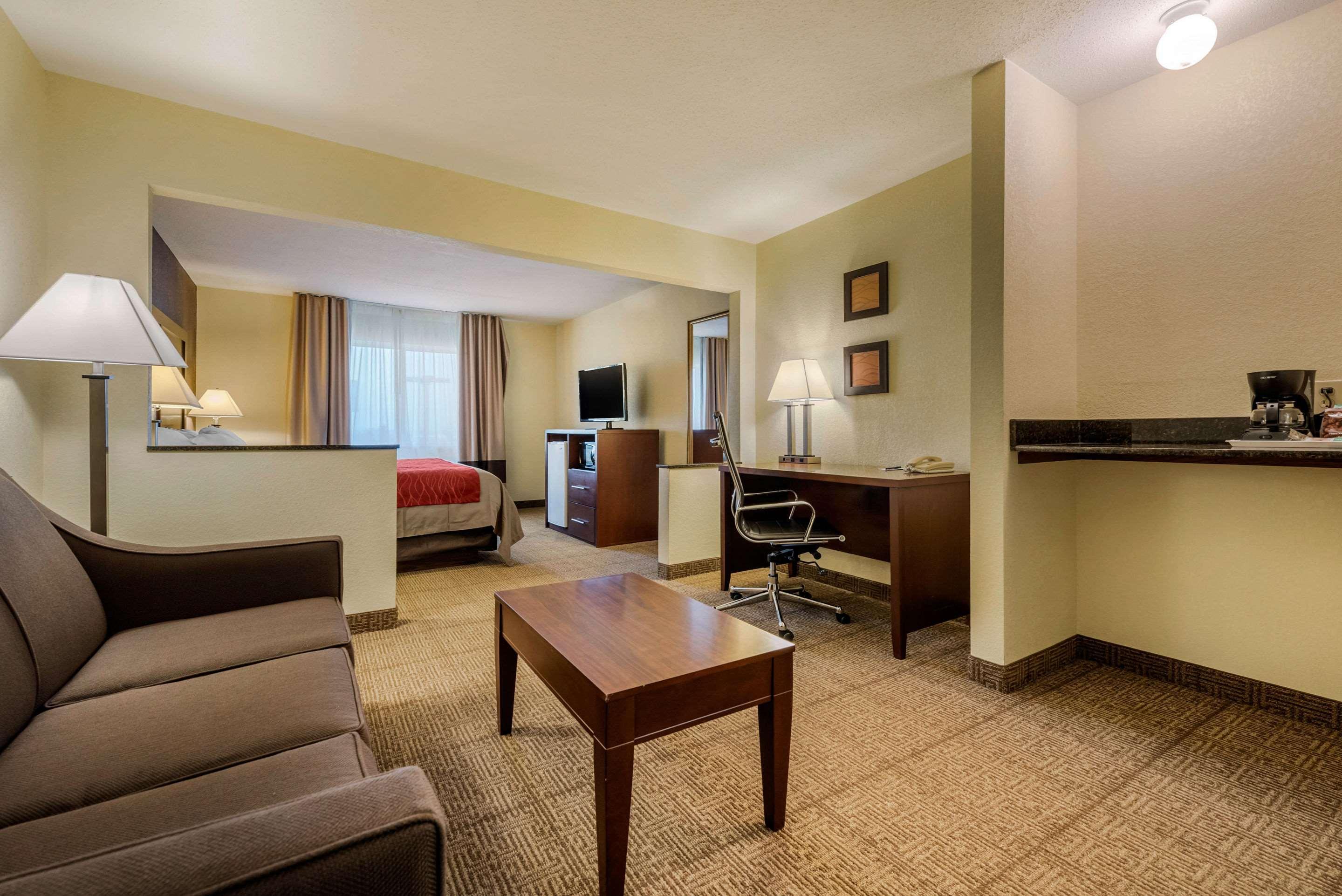 Comfort Inn Warren I-69 Εξωτερικό φωτογραφία